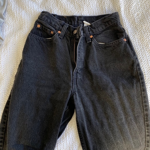 Vintage Levi’s High waisted Jeans - Picture 2 of 4